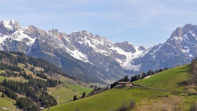 A serious accident occurred in Maria Alm. A 66-year-old Tyrolean is dead. (Bild: stock.adobe.com/Jens Hilberger - stock.adobe.com)