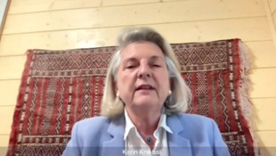 Seltene Einblicke in das neue Leben der Ex-Außenministerin. 