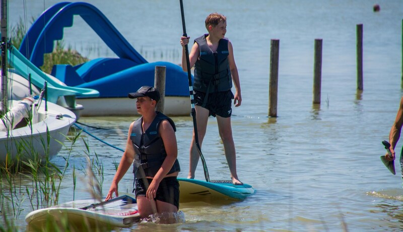 While the focus is on learning in the morning, interest and talent workshops will take place in the afternoon. Then it's off into the cool water (Bild: Charlotte Titz)