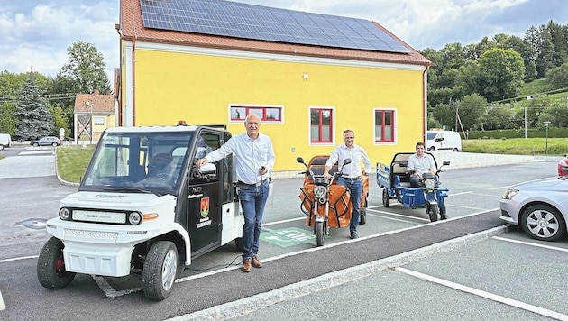 Bilanz: Bürgermeister Wolfgang Sodl, Vizebürgermeister Ohrenhofer und Andreas Schneemann, Klima- und Energie-Modellregionsmanager. (Bild: Christian Schulter)