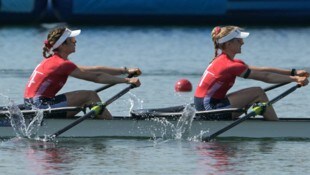 Louisa Altenhuber und Lara Tiefenthaler dürfen auch im Semifinale rudern.
