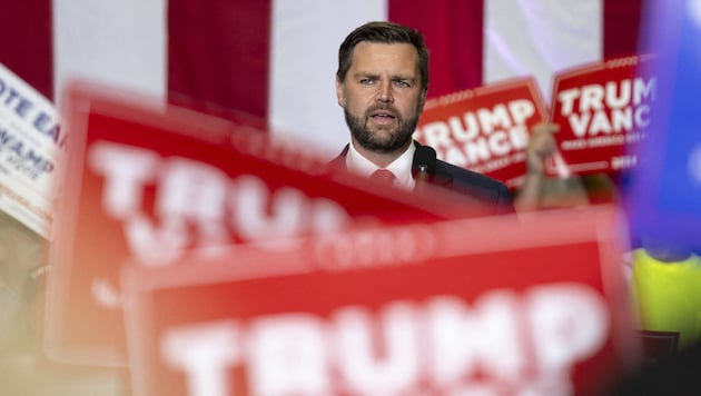 Definitely not a stroke of luck for Trump: US vice presidential candidate J.D. Vance (Bild: AFP/Logan Cyrus)