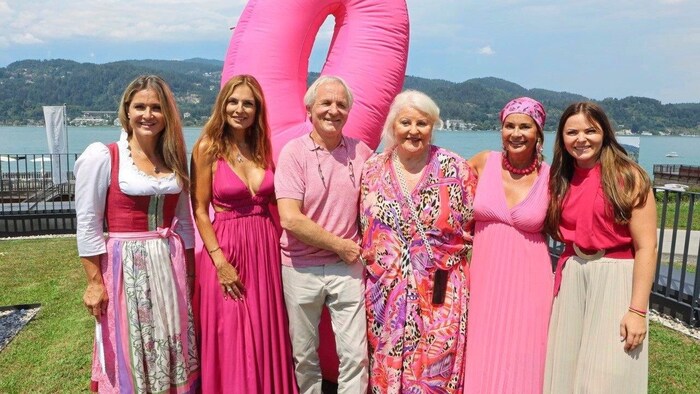 Von links: Ski-Ass Lizz Görgl, Brigitte Weniger-Assinger, Primar Hans Jörg Neumann, ...