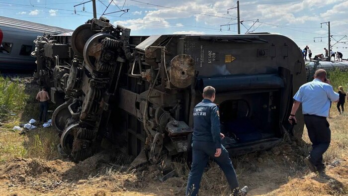 Von acht entgleisten Waggons war die Rede.