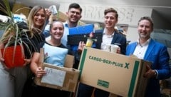 Von der Computer-Tastatur über das Kaffeehäferl bis zur Büropflanze: 230 Mitarbeiter zogen ...