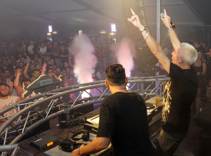 The legendary disco tent will be celebrating its comeback from August 24, and the "Gänse Alm" ...