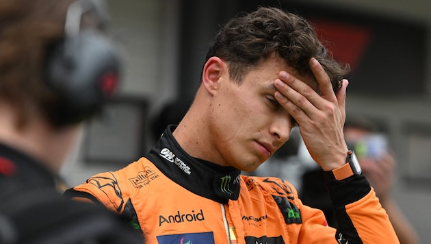 McLaren-Pilot Lando Norris ist nach dem für ihn enttäuschenden Rennwochenende in Belgien wütend auf sich selbst. (Bild: AFP/APA/Ferenc ISZA)