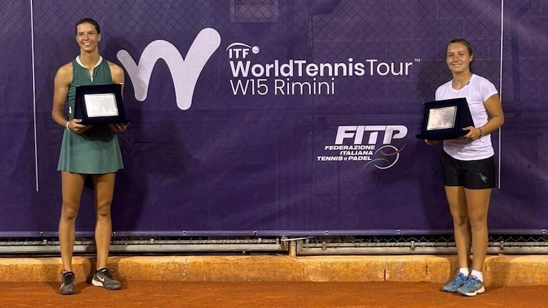 Tagger (left) with doubles partner Bertacchi at the award ceremony. (Bild: zVg)