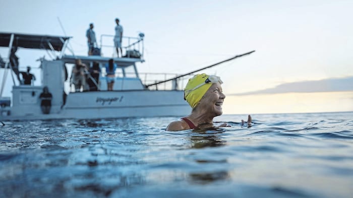 Das Schwimm-Drama „Nyad“ wird aktuell auf Netflix ausgestrahlt.