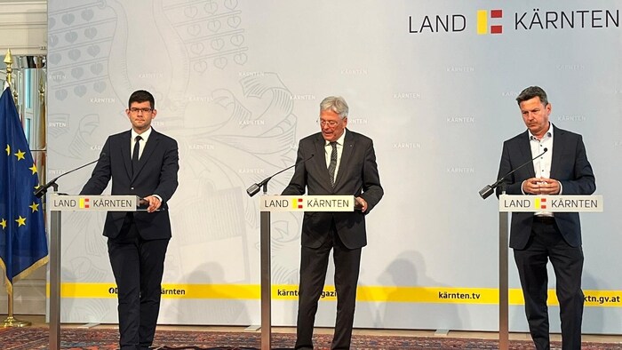 Bei der Pressekonferenz nach der Regierungssitzung: Gruber, Kaiser und Landesrat Daniel Fellner.
