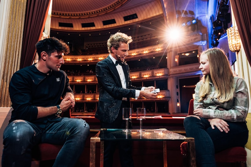 Thommy Ten & Amélie van Tass verwandeln die Wiener Staatsoper an zwei Abenden auch heuer wieder zum Magie-Hotspot (Bild: Lukas Rauch)