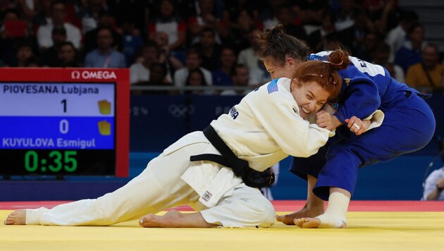 Lubjana Piovesana (left) fights for bronze. (Bild: AFP/APA/Jack GUEZ)