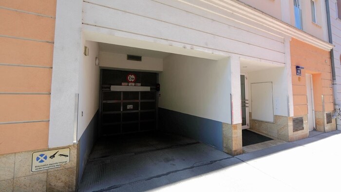 The 46-year-old raped the victim in this Viennese garage driveway in March.