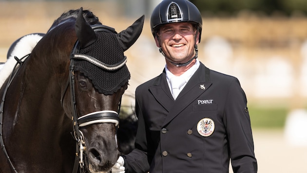 Stefan Lehfellner with his horse Roberto Carlos (Bild: GEPA/GEPA pictures)