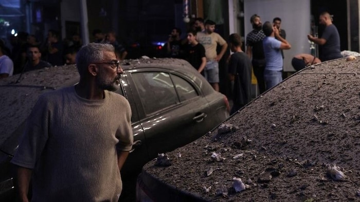 Menschen auf der Straße in Beirut