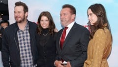 Chris Pratt, Katherine Schwarzenegger, Arnold Schwarzenegger und Christina Schwarzenegger 2023 (Bild: AFP/2023 Getty Images)