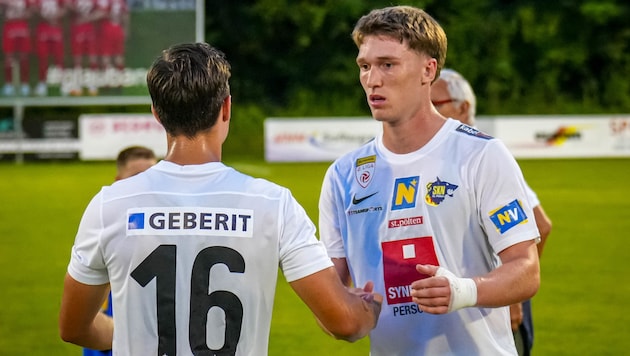 Lukas Buchegger (re.) liebt das Profileben.