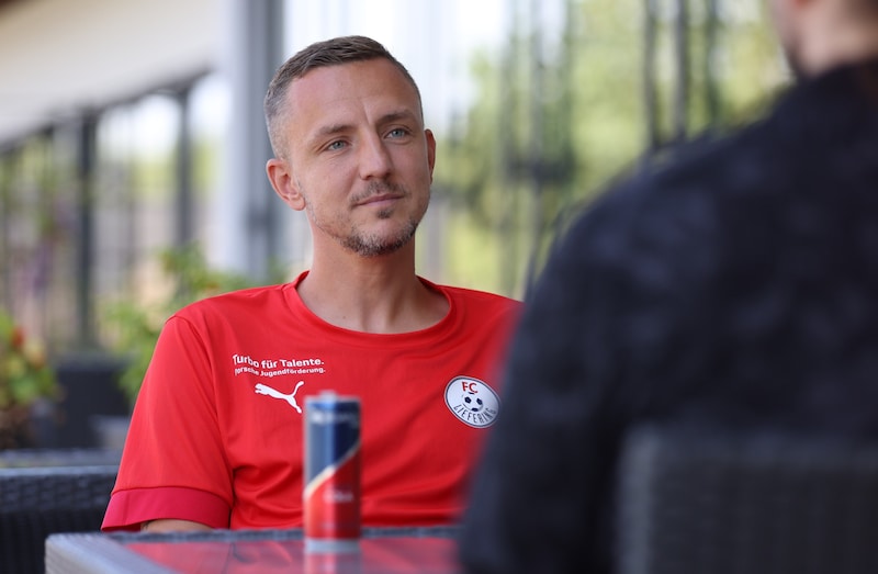 Daniel Beichler in conversation with the "Krone" (Bild: ANDREAS TROESTER)