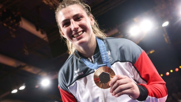 Michaela Polleres mit ihrer Bronzemedaille. (Bild: GEPA/GEPA pictures)