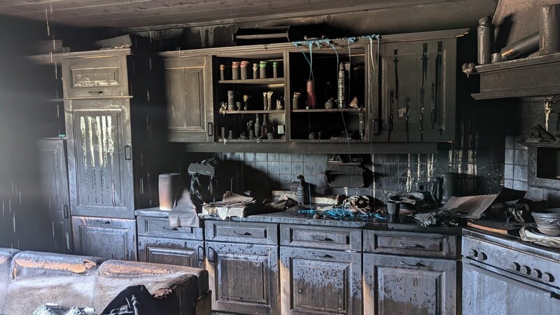 The burnt-out kitchen (Bild: AFKDO Bad Ischl )