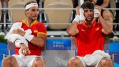 Rafael Nadal und Carlos Alcaraz konnten die erhoffte Medaille nicht erobern. (Bild: AP ( via APA) Austria Presse Agentur/ASSOCIATED PRESS)