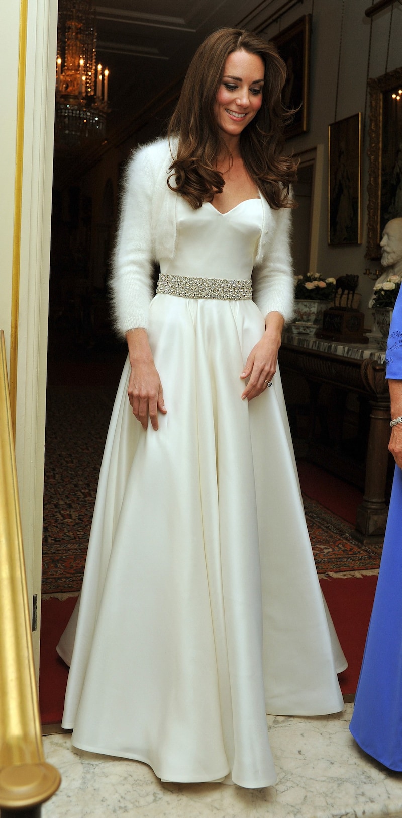 Prinzessin Kate in ihrem Hochzeits-Partykleid (Bild: APA Pool/John Stillwell JOHN STILLWELL / POOL WPA / AFP)