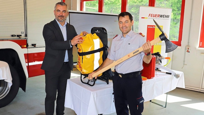 The state invests 425,000 euros in new firefighting equipment.