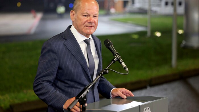 Nach dem Treffen mit den Freigelassenen bezeichnete Scholz den Austausch als richtige ...