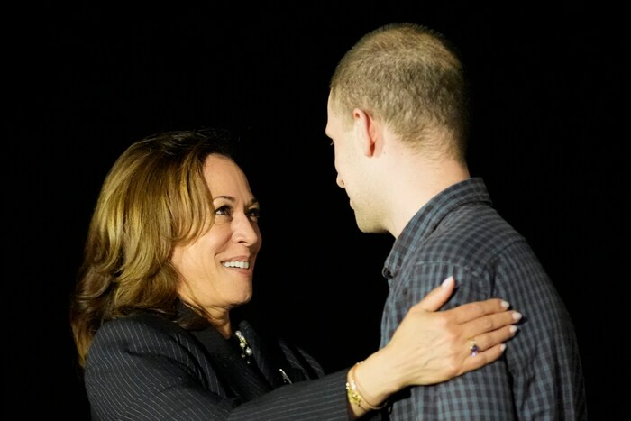 Kamala Harris und Evan Gershkovich
