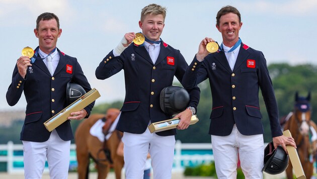 Scott Brash, Harry Charles und Ben Maher (v.l.n.r.) (Bild: AFP/APA/Pierre-Philippe MARCOU)