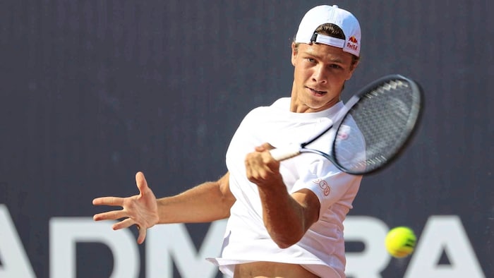 Schwärzler got his first taste of the air on Vienna's Center Court at the BassLine. 