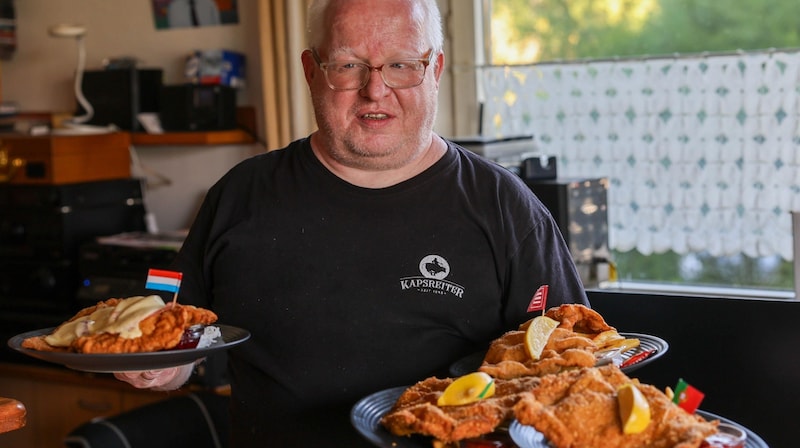 Stefan Engertsberger (r.) will künftig etwas kürzer treten, aber weiter kochen. Angebote diesbezüglich hat er schon. (Bild: Scharinger Daniel)