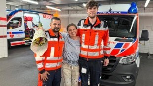 Wiener der Woche: Rettungssanitäter Musti (links) und Alex (rechts) (Bild: Berufsrettung Wien)