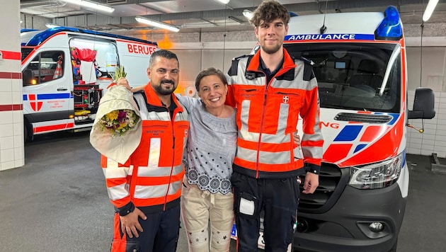 Wiener der Woche: Rettungssanitäter Musti (links) und Alex (rechts) (Bild: Berufsrettung Wien)