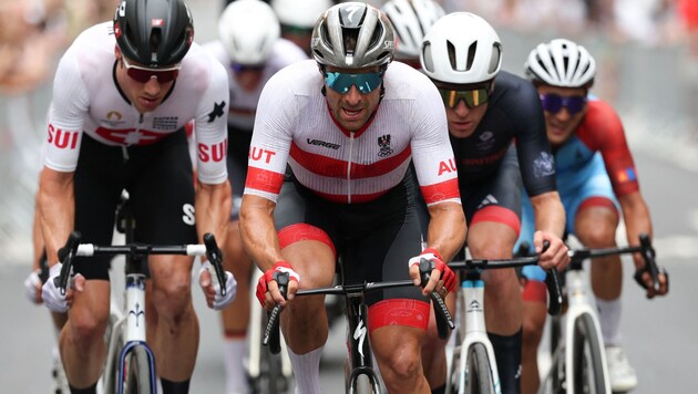 Marco Haller (center) (Bild: AFP/Tim De Waele)