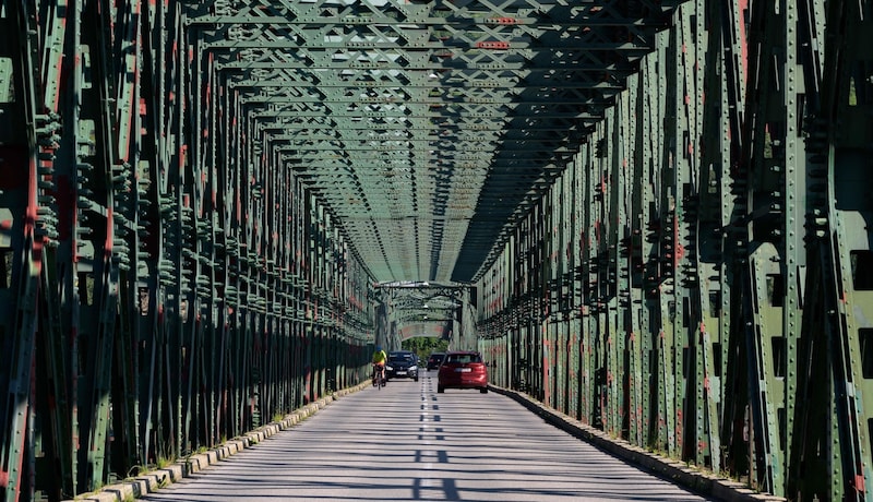 Die denkmalgeschützte Brücke in Mautern muss saniert werden. (Bild: Molnar Attila)