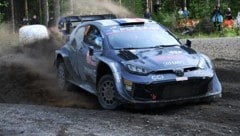 Sebastien Ogier in seinem Toyota (Bild: AFP)