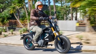 Elektro-Motorräder – wie die BMW CE 02 – sind nicht billig – da hilft die Förderung spürbar.