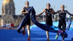 Laura Lindemann (li.) setzte sich im Zielsprint durch. (Bild: AFP/Franck FIFE)