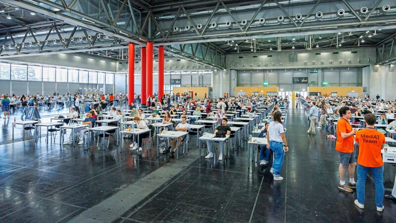 Beim MedAT-Test trennt sich die Spreu vom Weizen, nach dem Studium verschwinden aber viele Absolventen ins Ausland. (Bild: MedUni Wien)