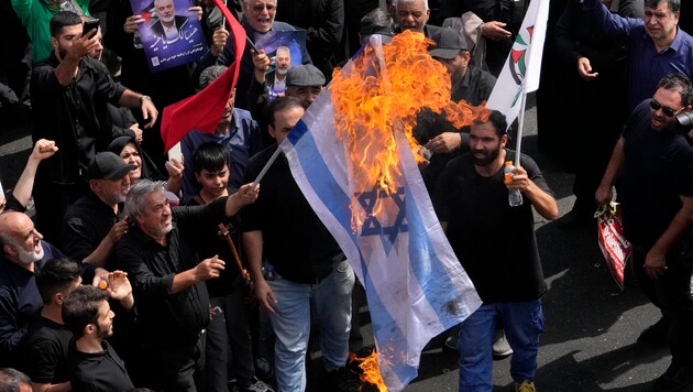 Die Sicherheitslage im Nahen Osten ist extrem angespannt. (Bild: AP/Vahid Salemi)