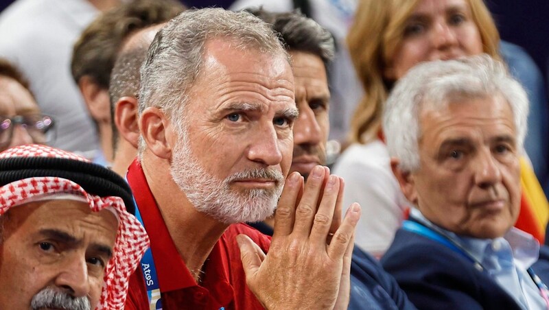 The Spanish King Felipe had been cheering on the Spanish ladies, but in the end they lost by one point. (Bild: EPA)