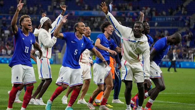 Host nation France celebrates. (Bild: Copyright 2024 The Associated Press. All rights reserved)