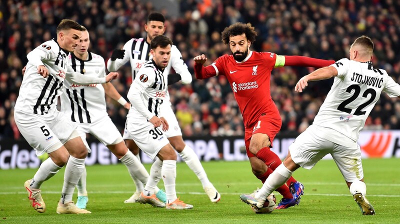 Letzte Saison traf der LASK in der Europa League auf Liverpool (o. Salah) (Bild: PETER POWELL)