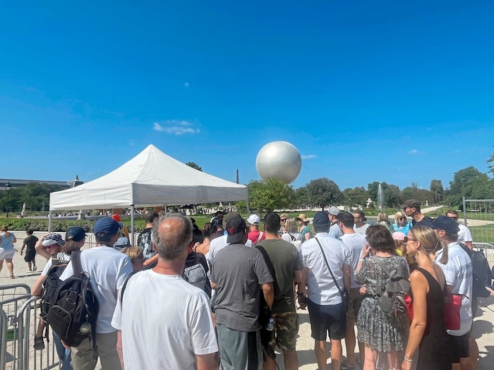 Nur mit Vorab-Reservierung kann man zum Ballon mit dem olympischen Feuer.
