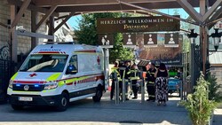 Rettungseinsatz im Freizeitpark in Straßwalchen. (Bild: Fesl Manfred)