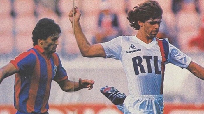 Richard Niederbacher (r.) im Dress von PSG. 