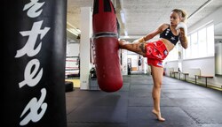 Kickbox-Weltmeisterin Stella Hemetsberger beim Training. (Bild: Tröster Andreas)