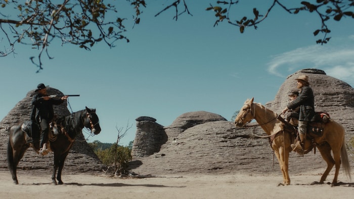 Klassische Westernszenen wie diese sind im Film rar.