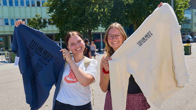 Johanna und Marieke sind extra aus dem Norden Deutschlands angereist.  (Bild: Tuma Alexander/Starpix / Alexander Tuma)